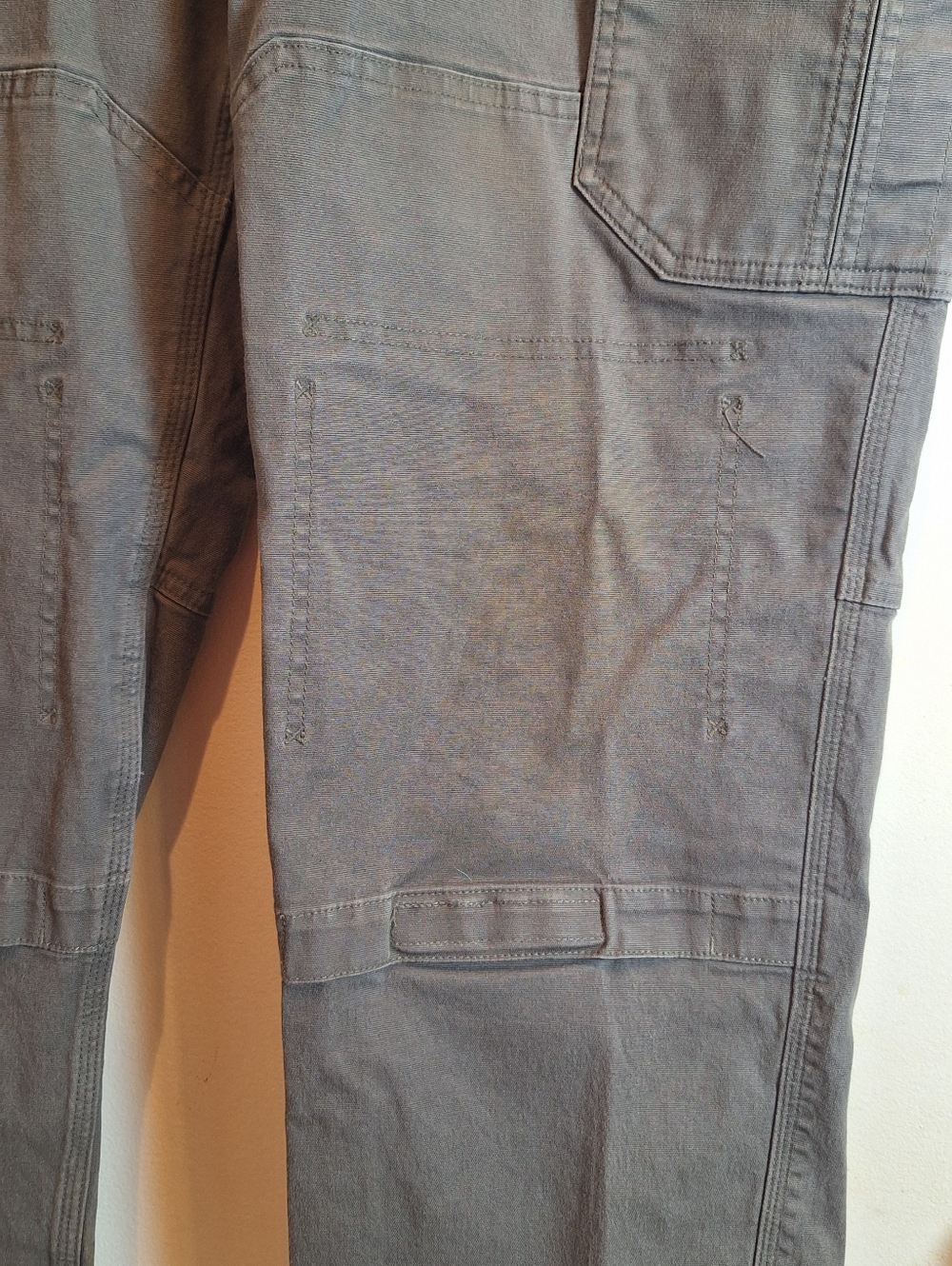 Duluth Trading Flex Fire Hose Gray Cargo Pants Men 38X29(tag 38x30) Workwear - Picture 10 of 10